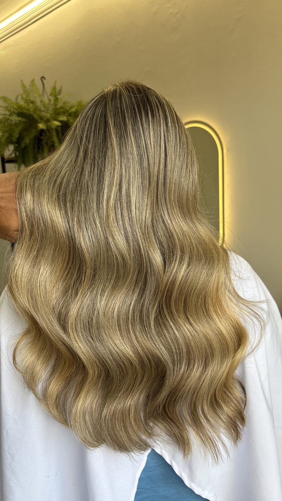 Resultado de coloração e corte no Queens Salon 2