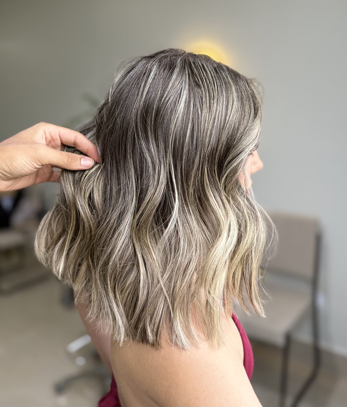 Resultado de coloração e corte no Queens Salon 4